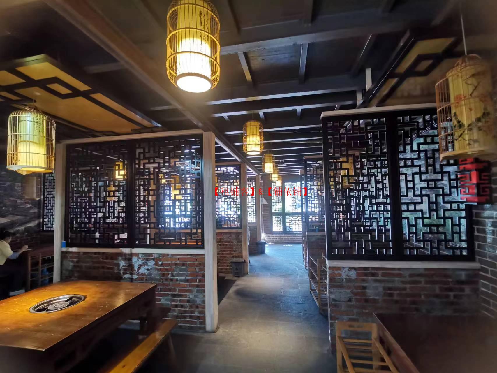 观山湖区中铁逸都餐饮店转让，10年老店